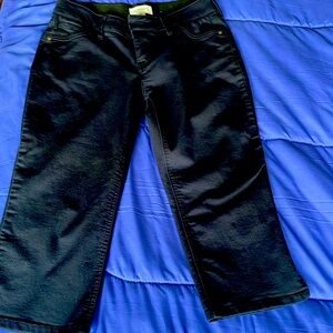 Liz Claiborne 3/4 length pants